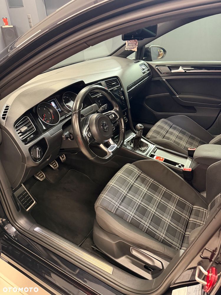 Volkswagen Golf GTD BlueMotion Technology - 18