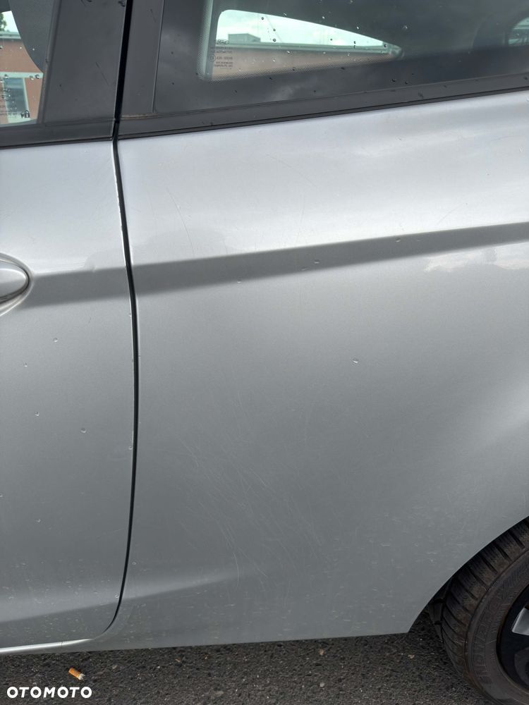 Ford Fiesta 1.25 Silver X (Ambiente) - 11