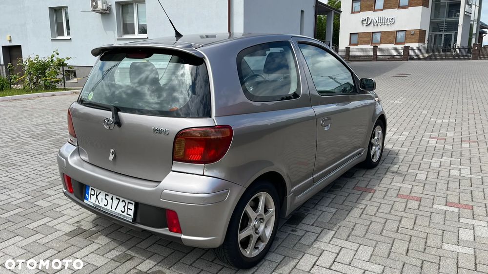 Toyota Yaris - 5