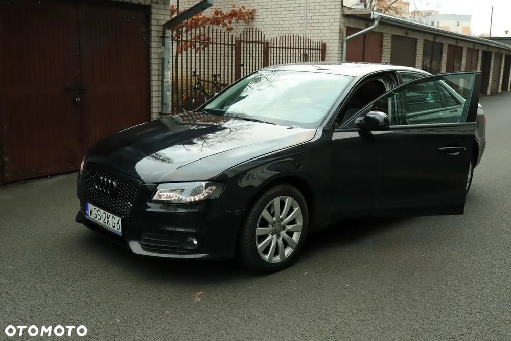 Audi A4 Limousine - 5