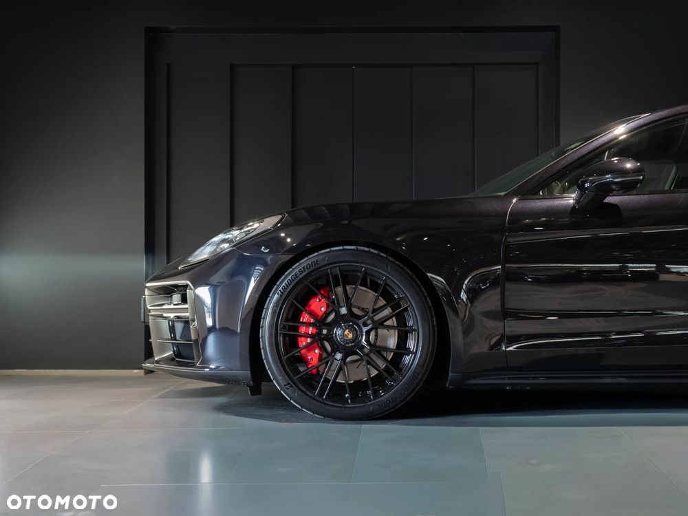 Porsche Panamera - 8