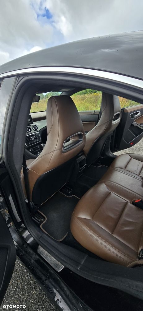Mercedes-Benz CLA 200 - 20