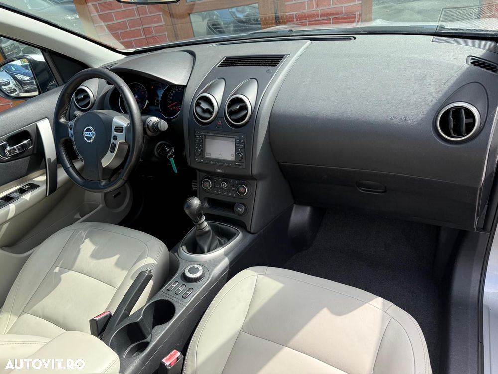 Nissan Qashqai 1.6 dCi DPF 4x4 tekna - 27