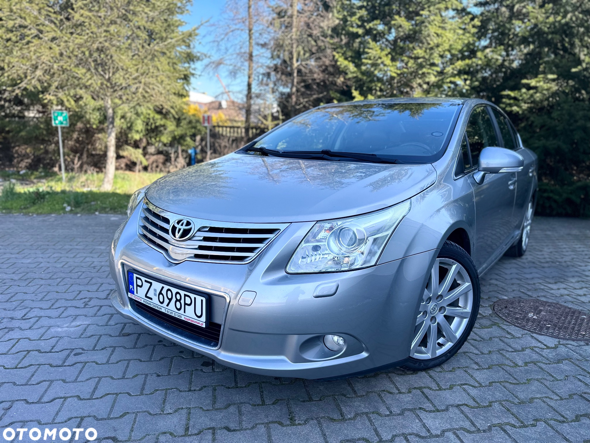 Toyota Avensis - 2