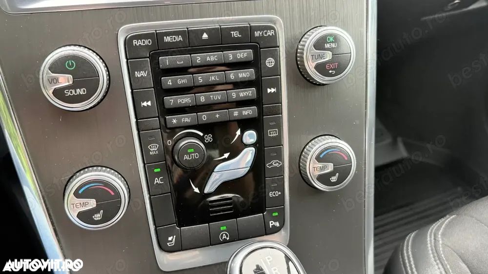 Volvo XC 60 D3 Geartronic Summum - 8