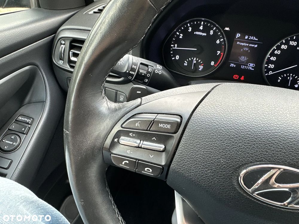 Hyundai i30 1.5 T-GDI 48V Premium DCT - 23