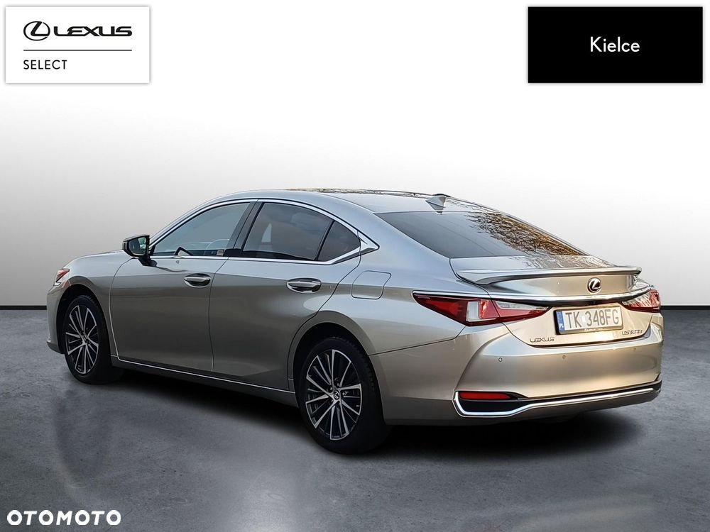 Lexus ES 300h Business Edition - 3