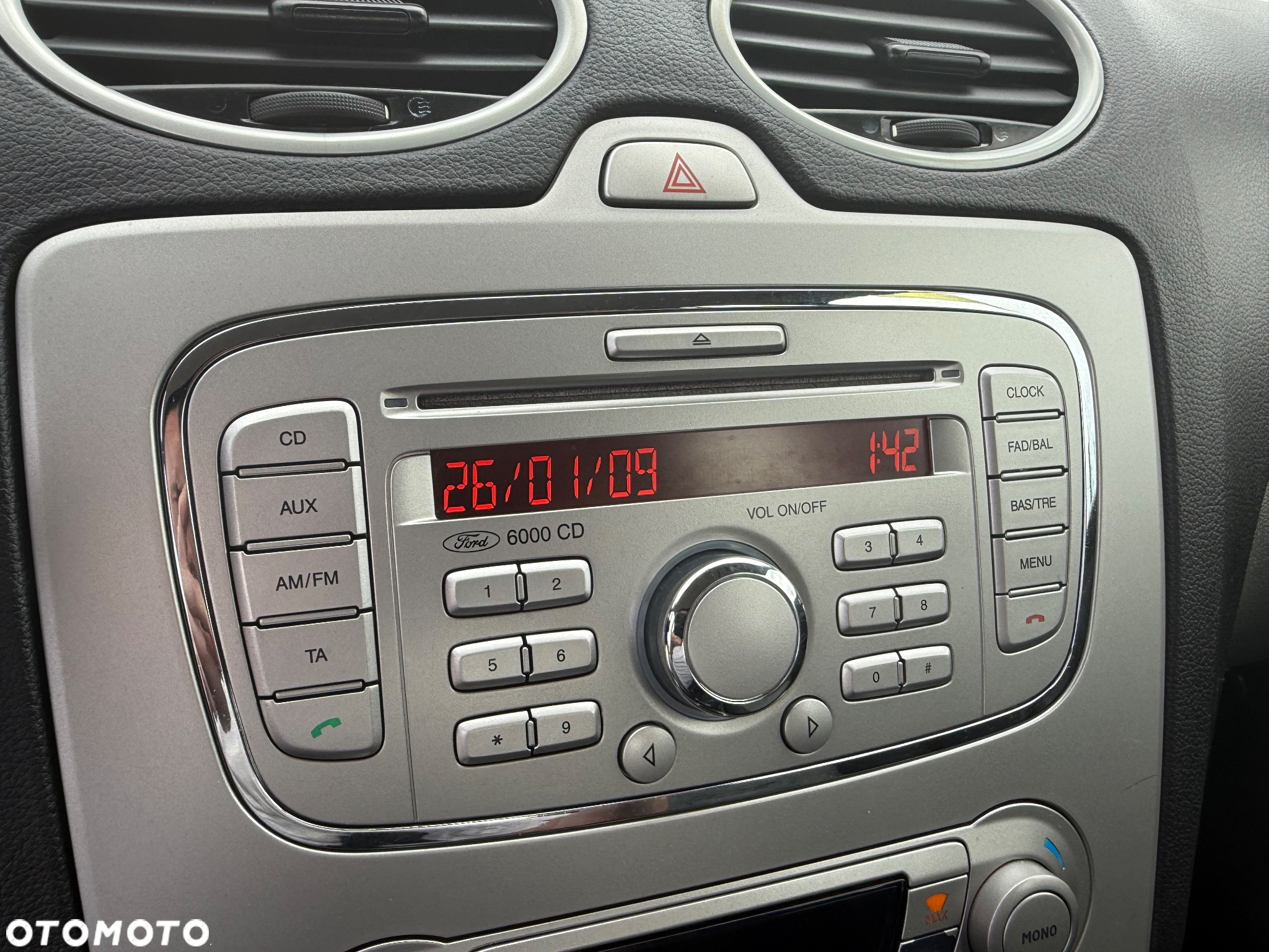 Ford Focus 1.8 Connection - 27