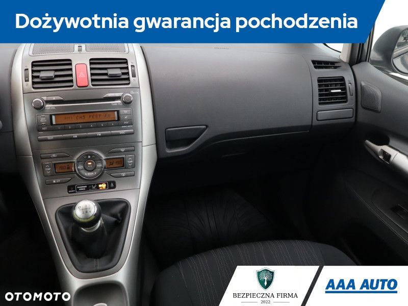 Toyota Auris - 10