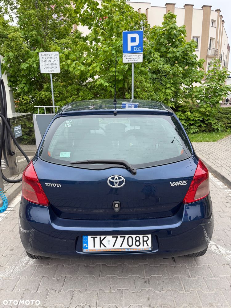 Toyota Yaris - 2