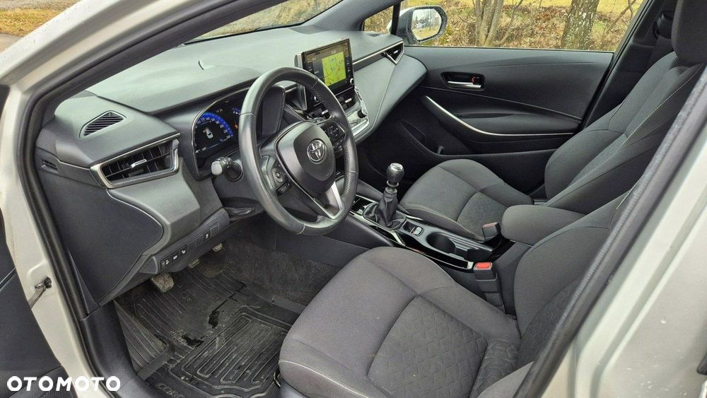 Toyota Corolla - 11