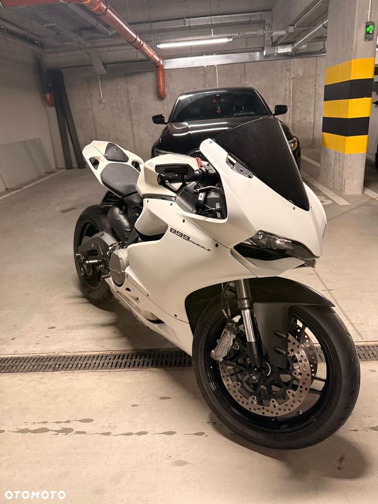 Ducati Panigale 899 - 1