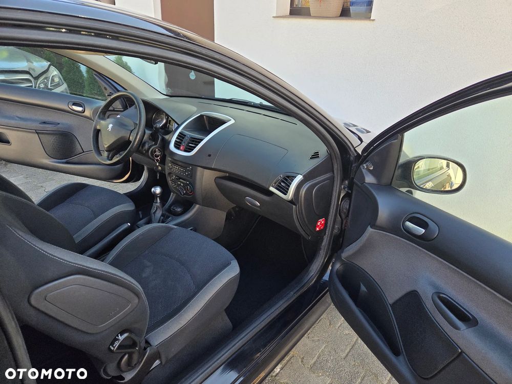 Peugeot 206 plus - 27