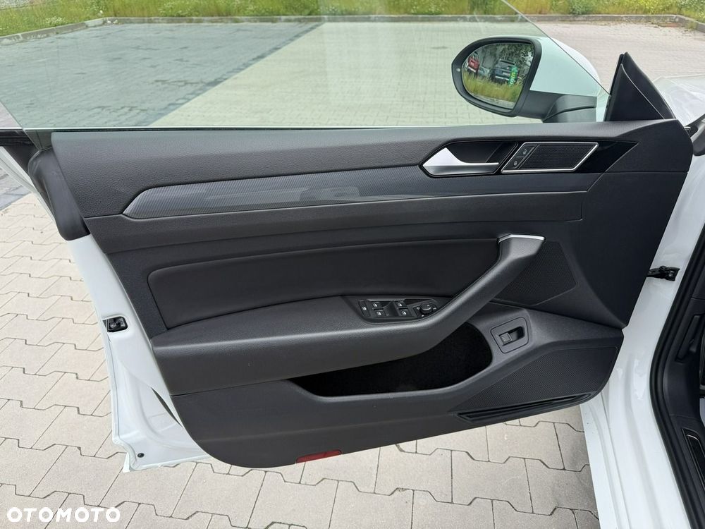Volkswagen Arteon 2.0 TDI R-Line DSG - 17