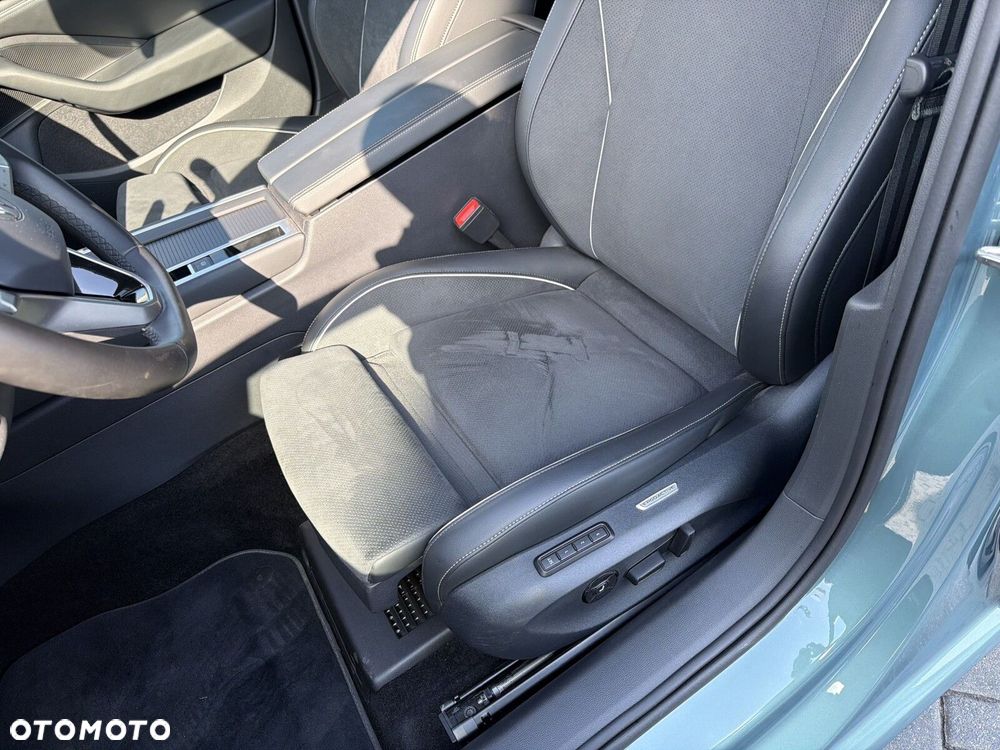 Volkswagen Passat - 13