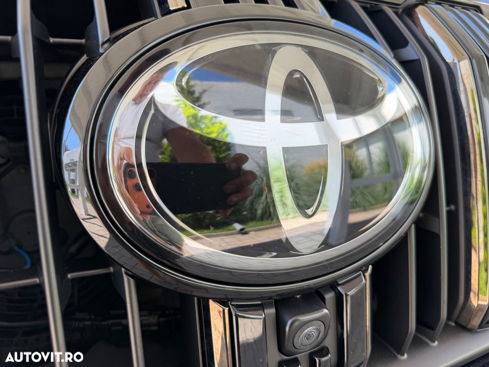 Toyota Land Cruiser 2.8l D-4D 204 CP A/T 7 locuri Luxury AVS Black - 12