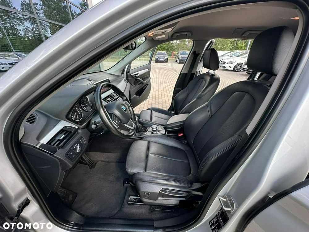 BMW X1 xDrive25i Advantage - 11