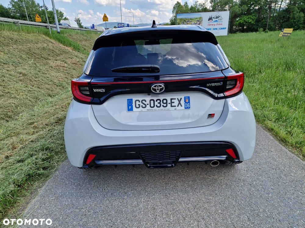 Toyota Yaris - 4