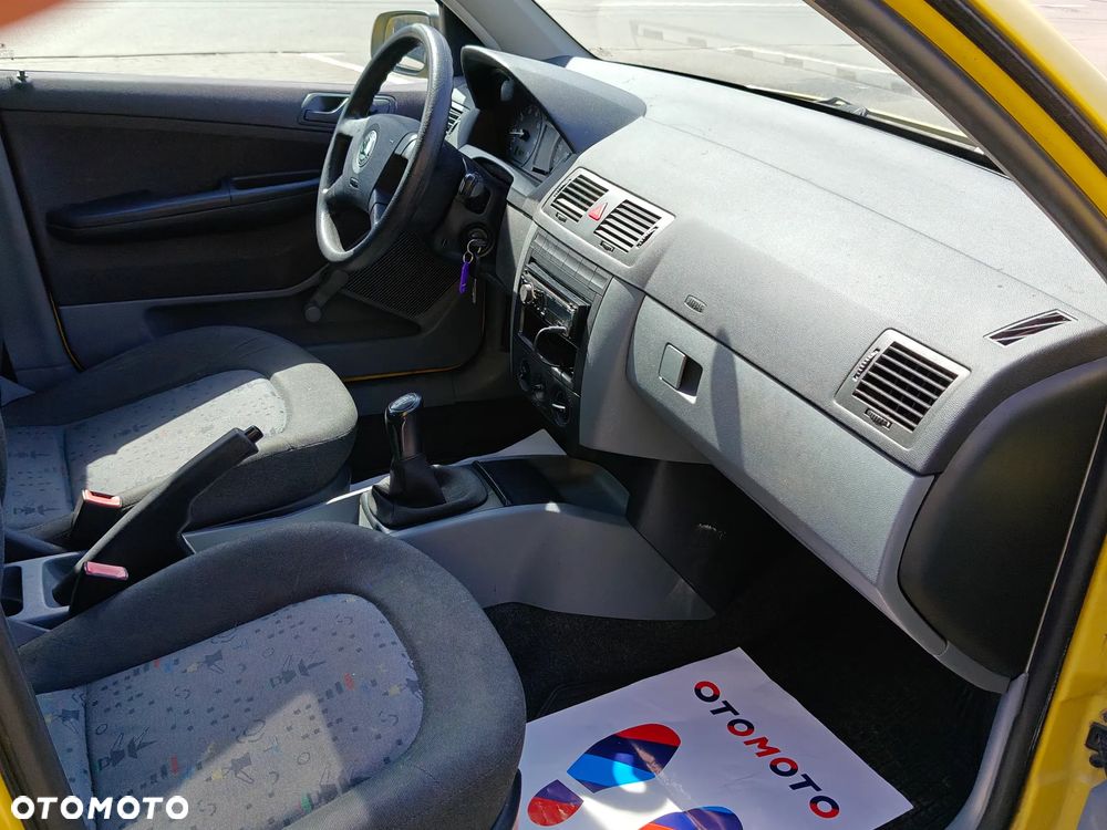 Skoda Fabia 1.2 HTP Sport - 6