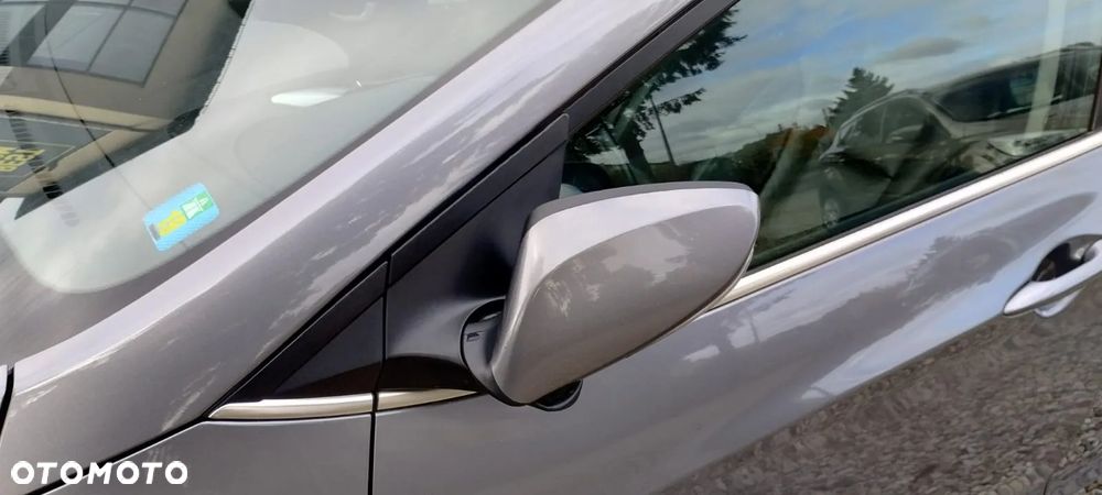 Hyundai i30 1.6 D Premiere Luxury - 33