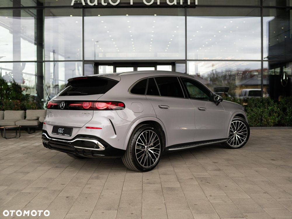 Mercedes-Benz GLC - 4