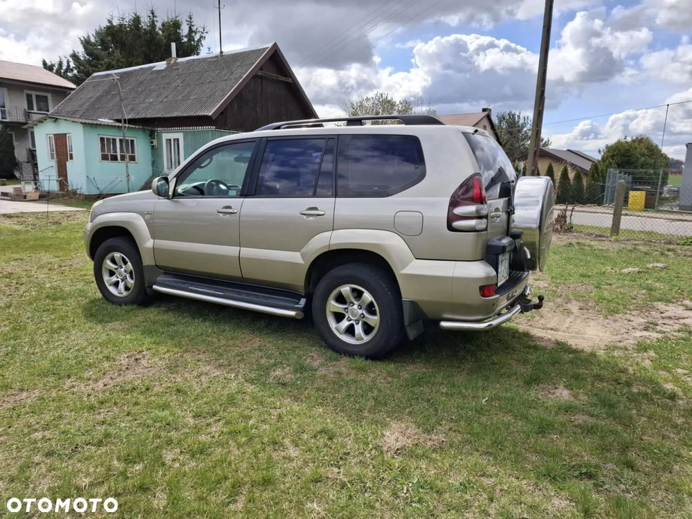 Toyota Land Cruiser - 27