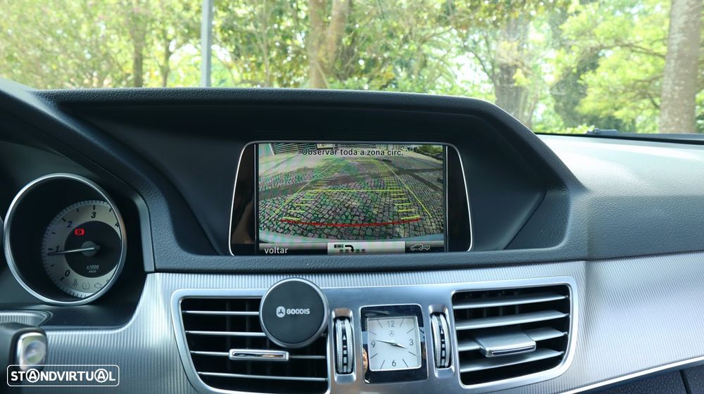 Mercedes-Benz E 250 BlueTEC Avantgarde Auto. - 39