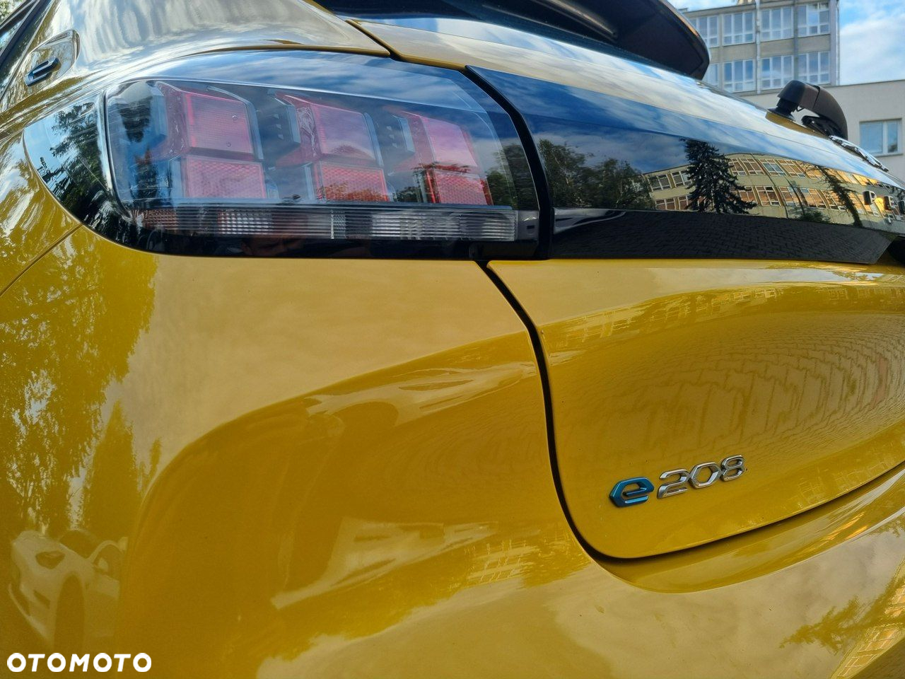 Peugeot 208 - 11