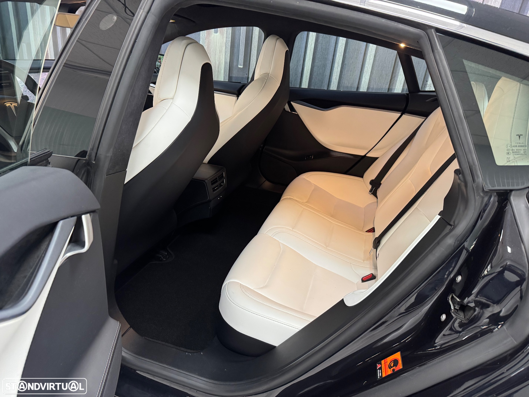 Tesla Model S 100D - 16