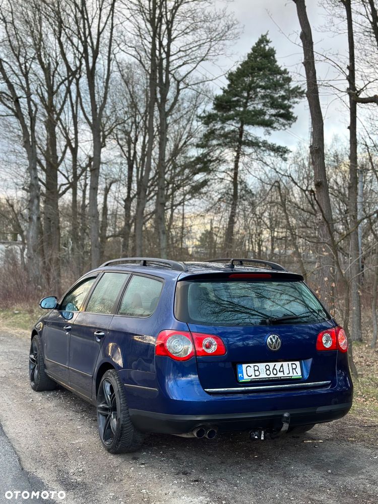Volkswagen Passat - 11