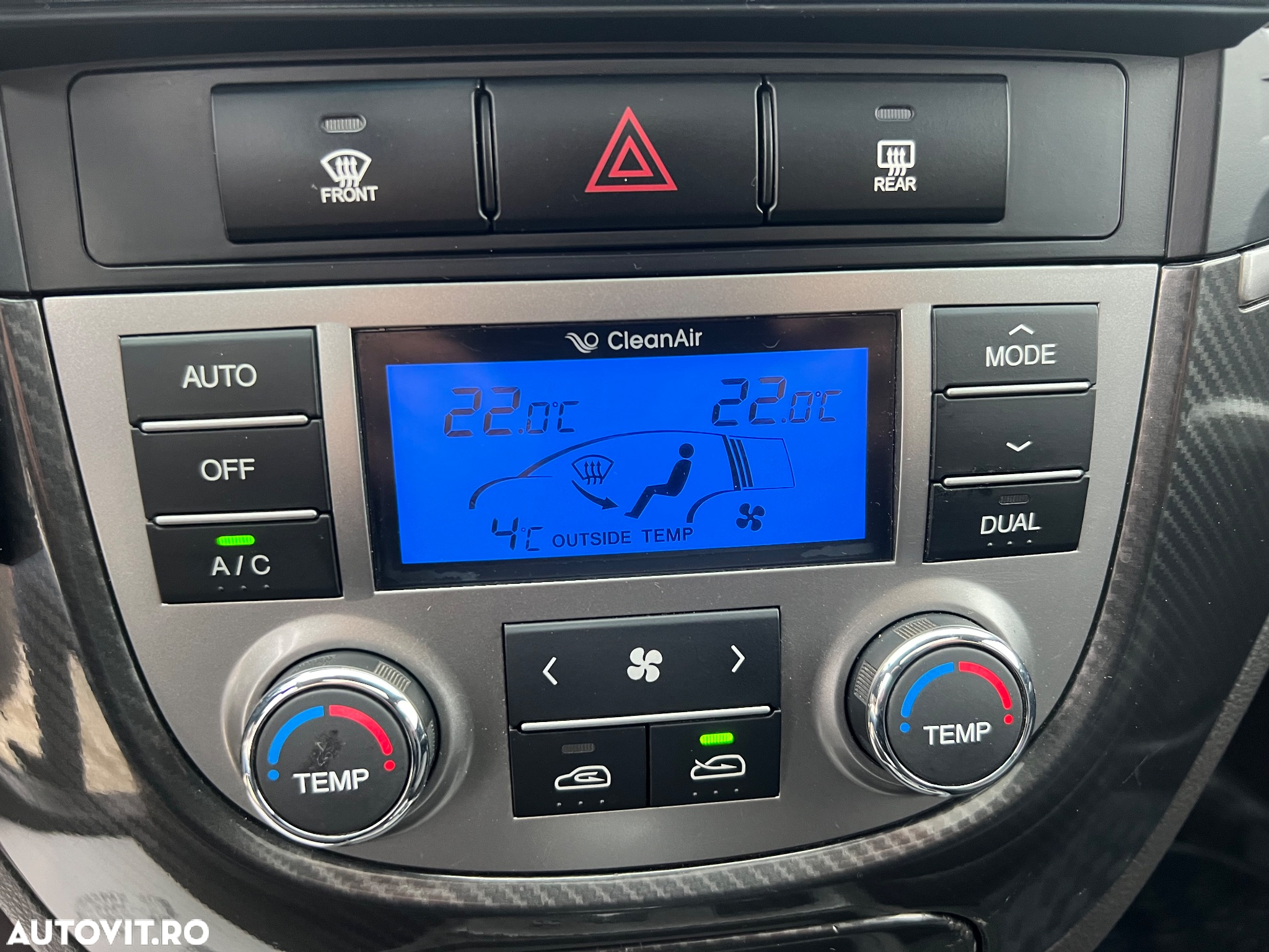 Hyundai Santa Fe 2.2 CRDi 4WD CPF Automatik Premium - 12
