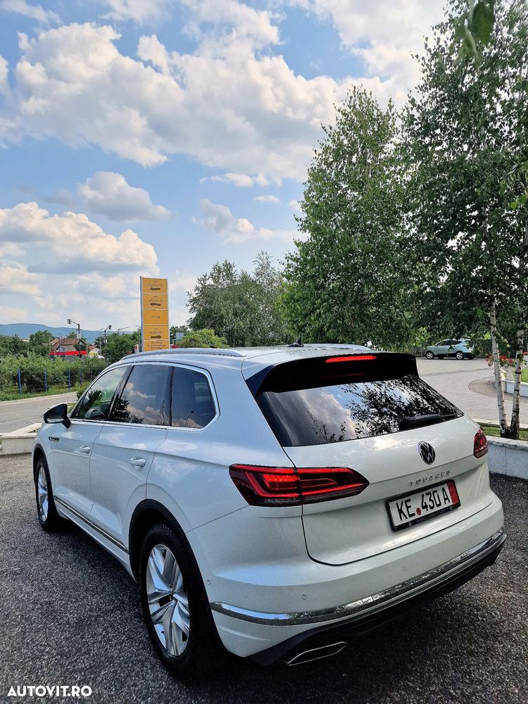 Volkswagen Touareg - 4