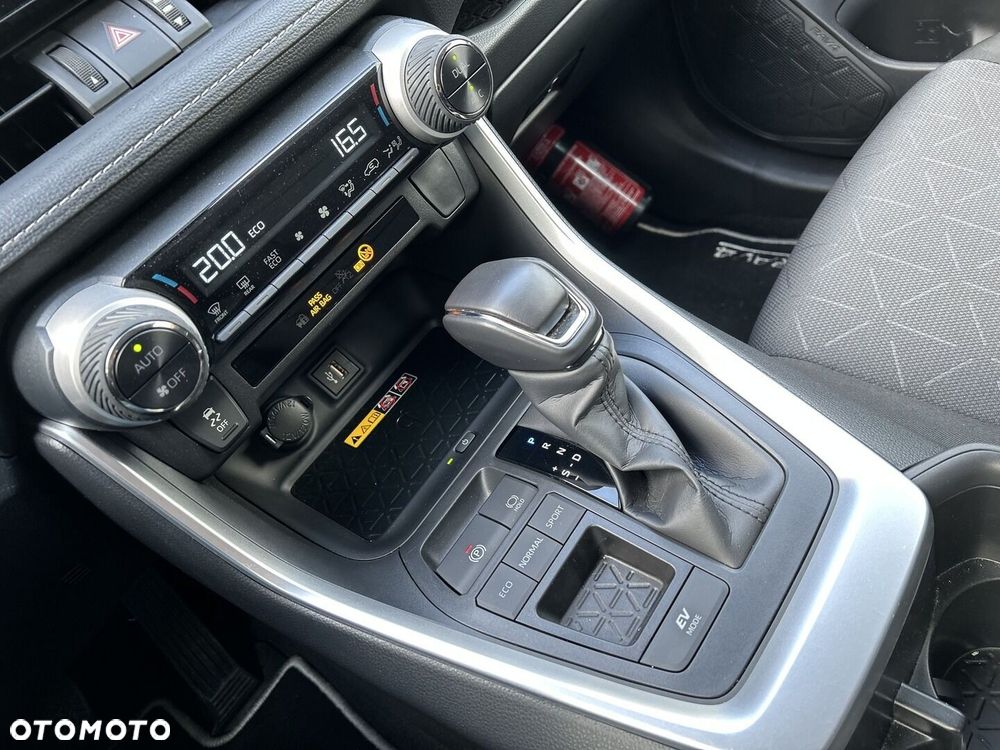 Toyota RAV4 - 17