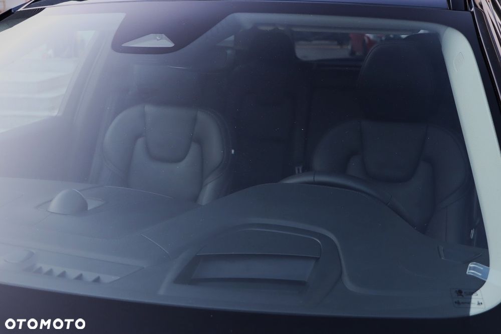 Volvo XC 60 - 32