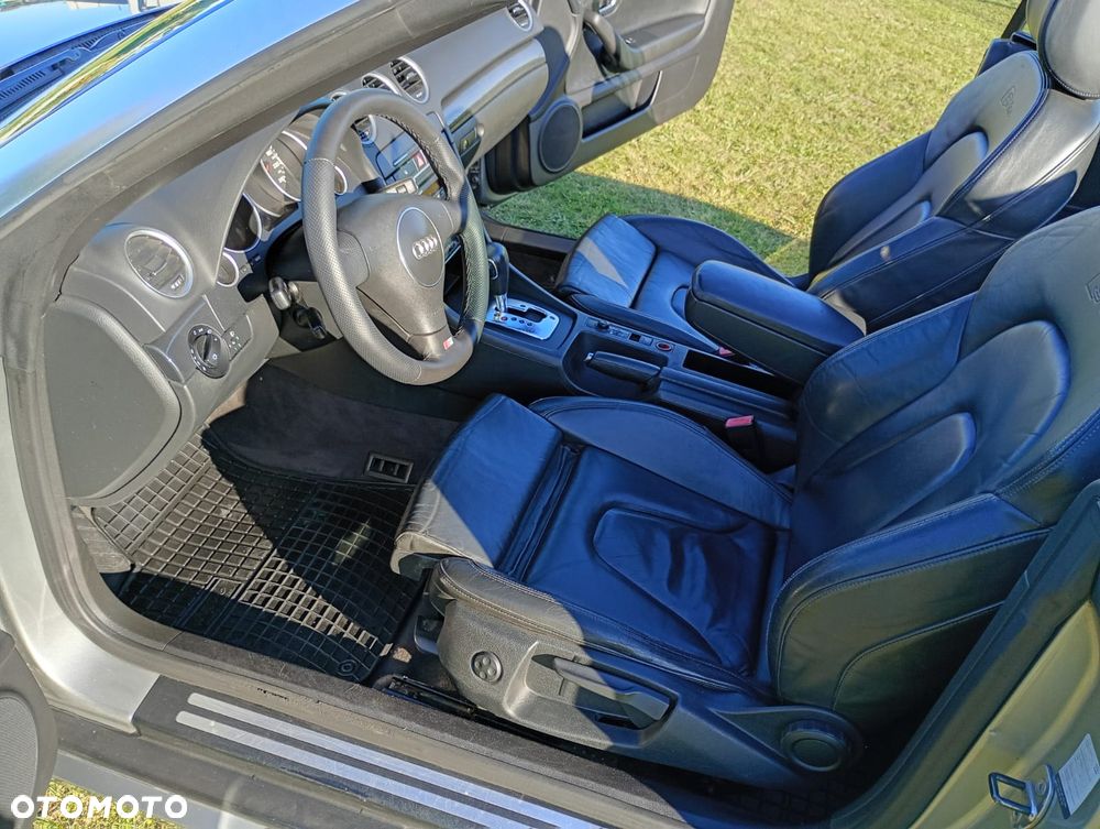 Audi A4 Cabrio - 8