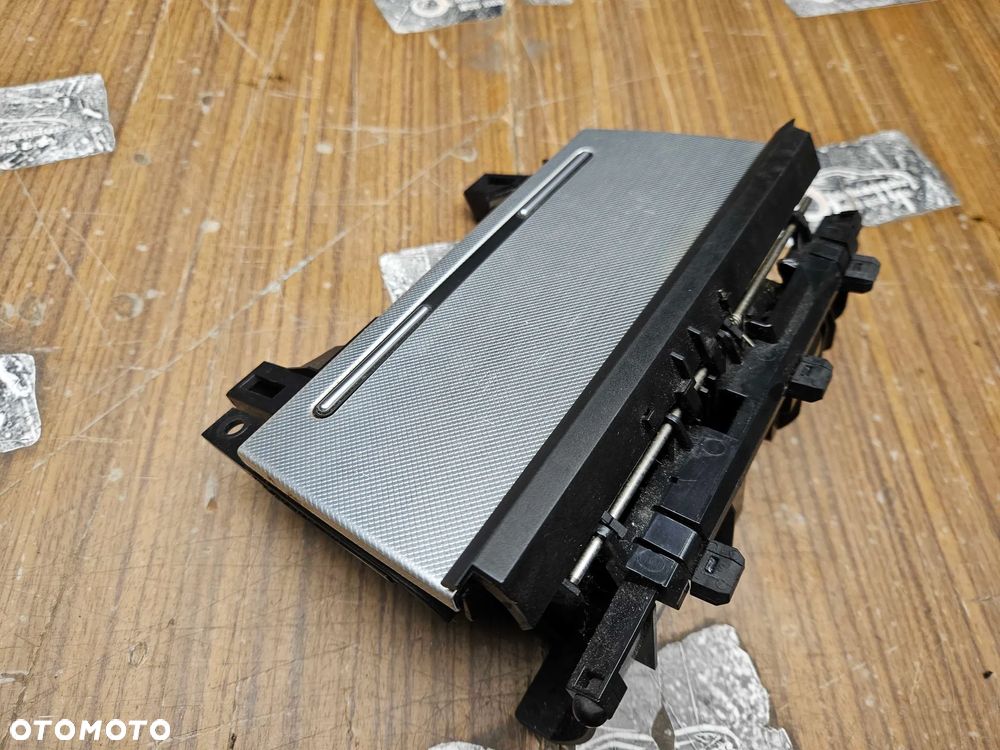 Popielniczka 2 DIN 8E0857951J 03S Klapka Wklad Carbon Srebrna Rybia Luska Audi A4 B6 B7 - 6