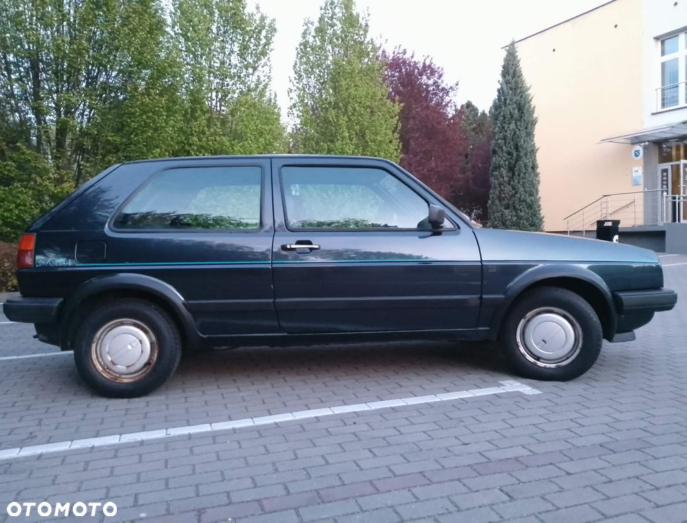 Volkswagen Golf 1.6 CL - 7