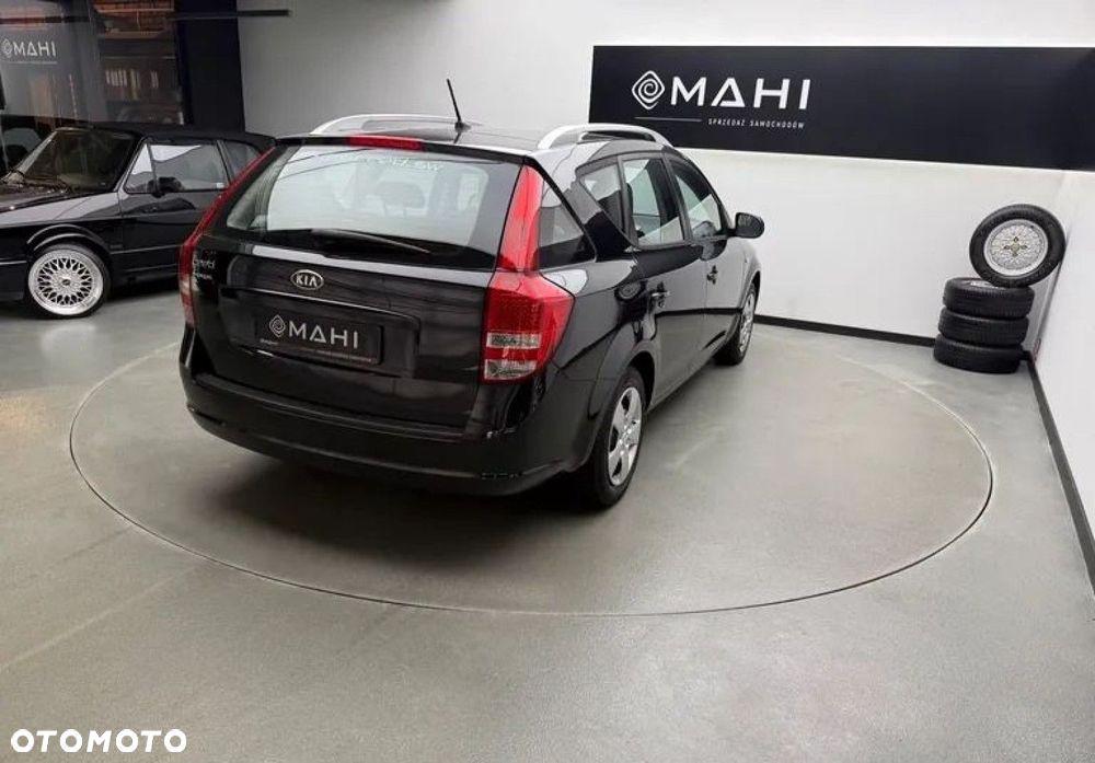 Kia Ceed 1.4 Comfort - 11