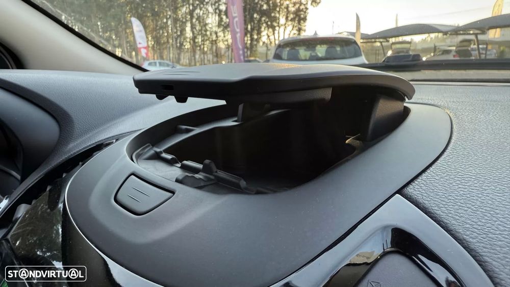 Ford KA+ 1.2 Ti-VCT White & Black Edition - 27