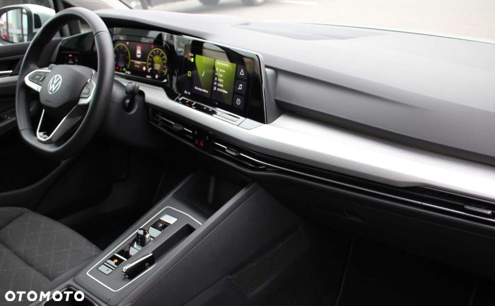 Volkswagen Golf Variant - 15