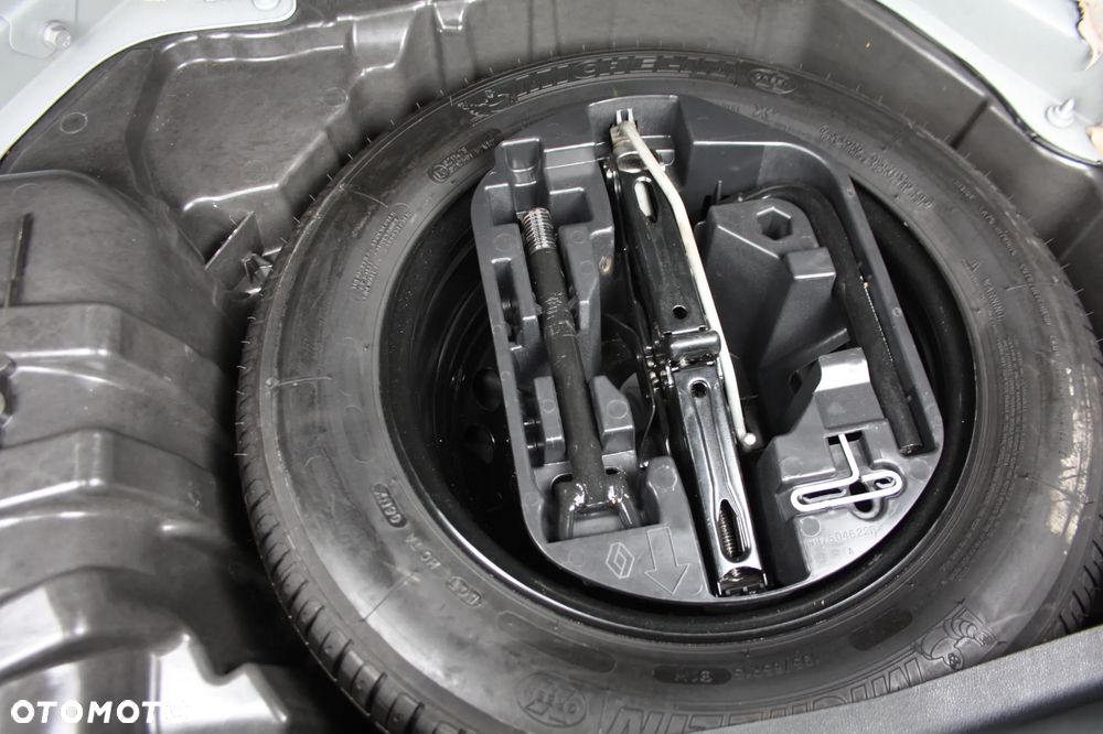 Renault Megane ENERGY TCe 100 LIMITED - 22