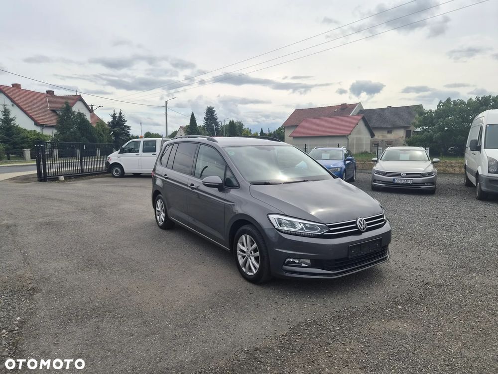Volkswagen Touran 1.6 TDI BMT Comfortline - 4
