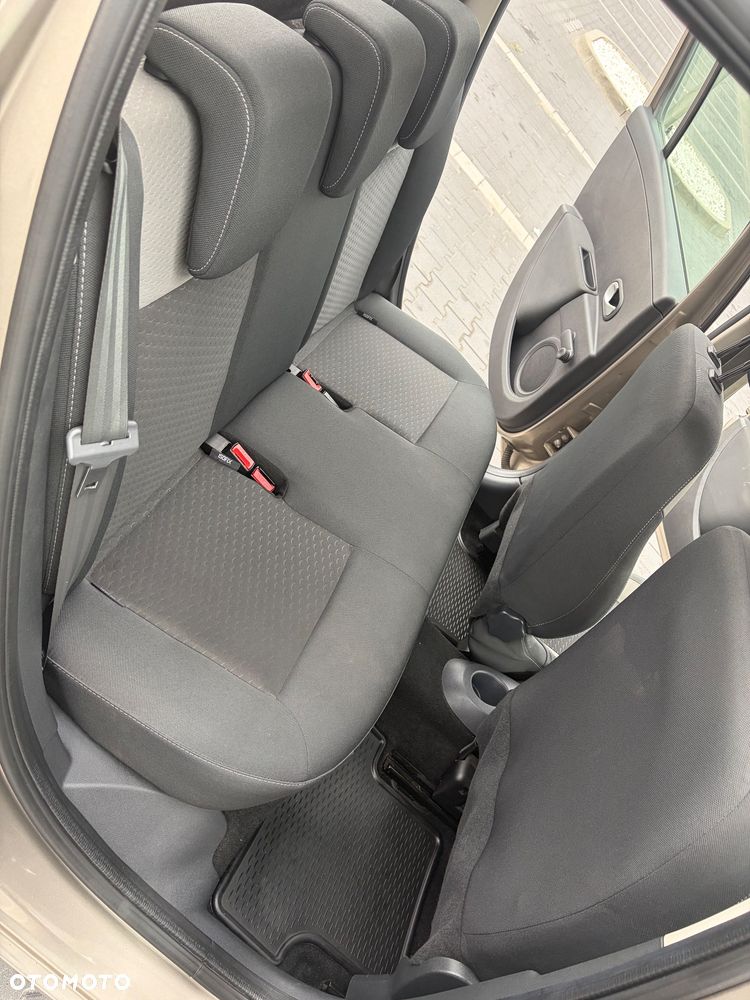 Renault Clio 1.2 16V Dynamique - 5