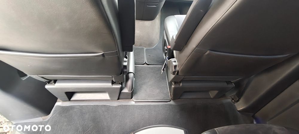 Volkswagen Transporter - 28