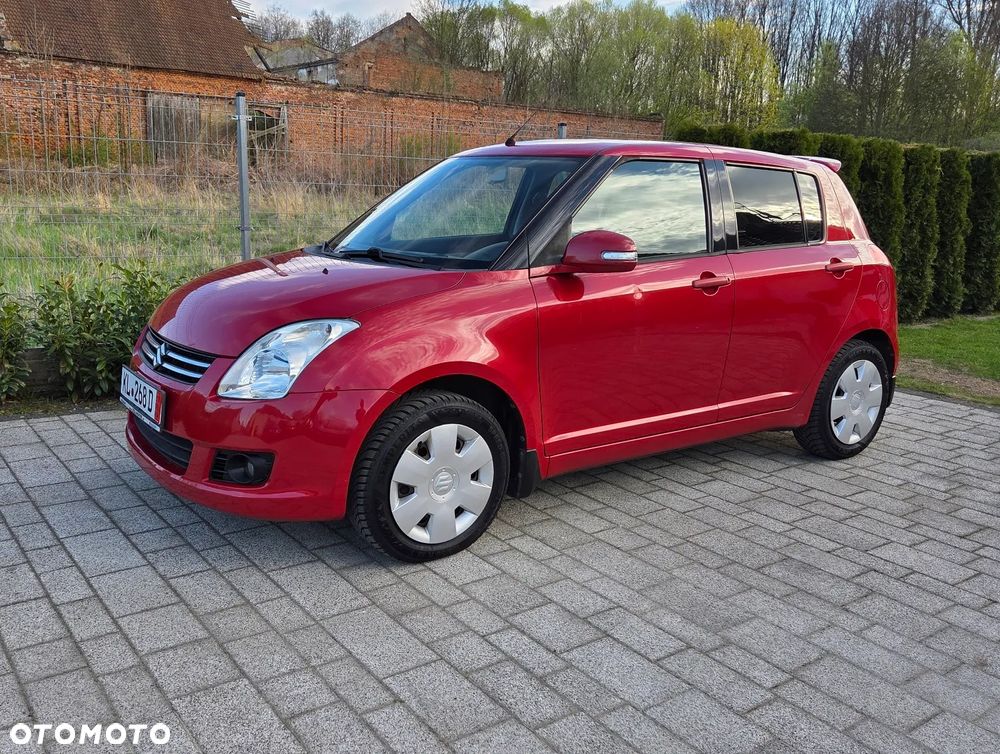 Suzuki Swift - 1