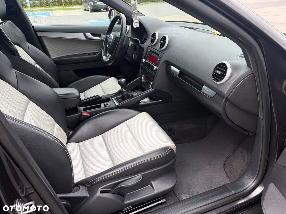 Audi A3 Sportback - 26