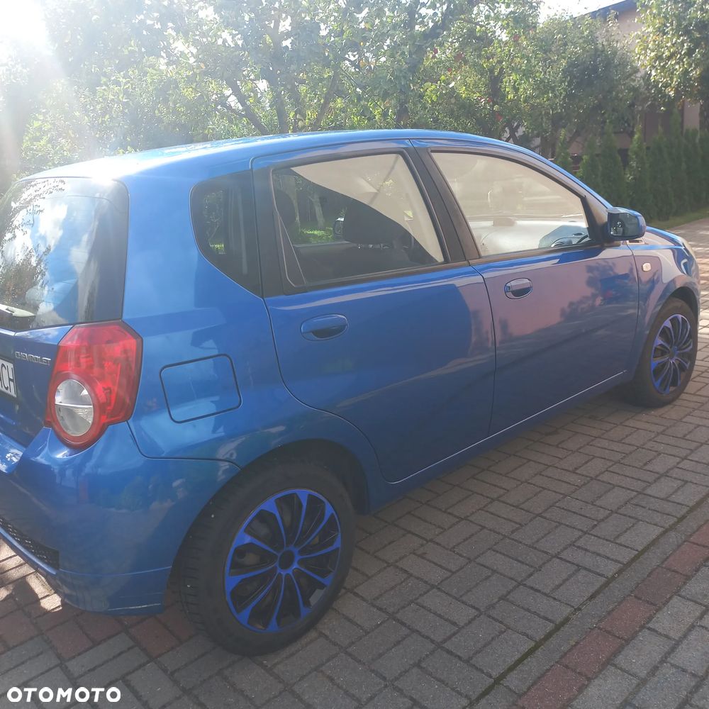 Chevrolet Aveo - 8