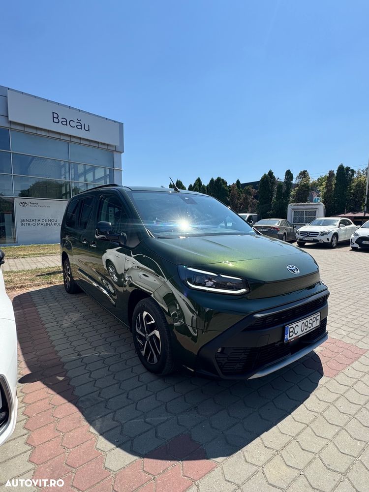 Toyota Proace 1.5 D-4D 130CP 8AT 6+1 L2H1 Family - 1