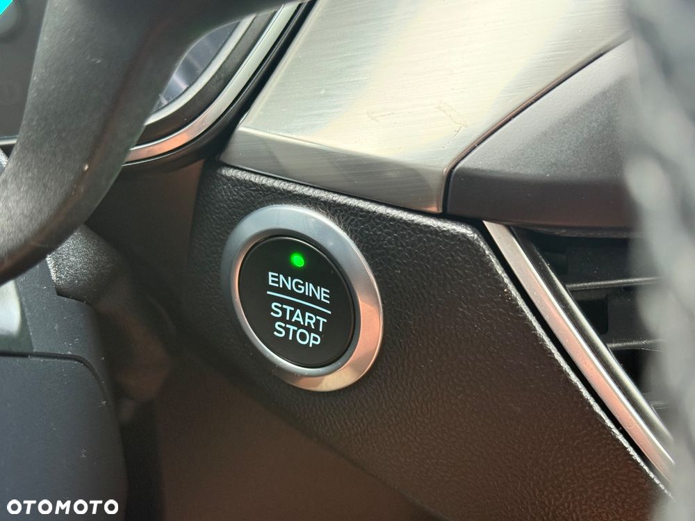 Ford Focus 1.5 EcoBlue Start-Stopp-System TITANIUM DESIGN - 9
