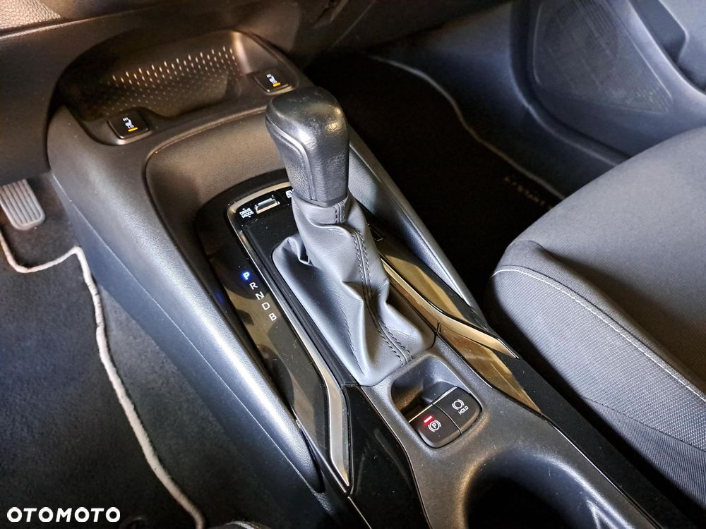 Toyota Corolla 1.8 Hybrid Comfort - 26